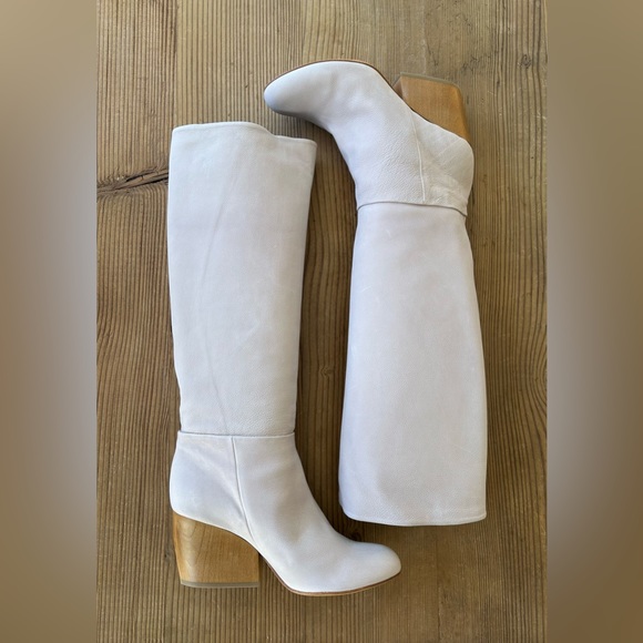 NIB Shopbop COCLICO Bly Knee High Boot in Grain Beige Leather - 39/8.5 - Picture 4 of 16